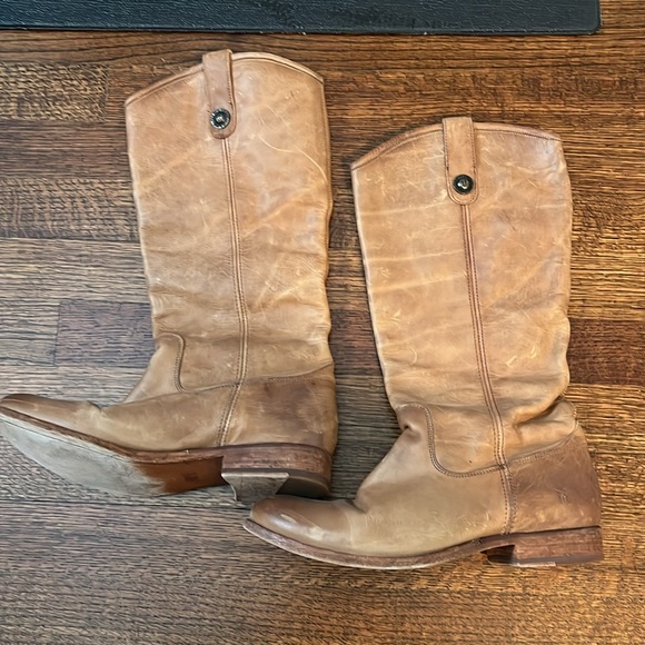 Frye Boots size 9 - Picture 2 of 5